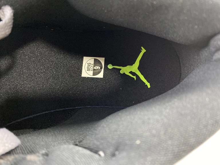 Mid Volt 1 Jordan 554724-072 Gunsmoke  1025